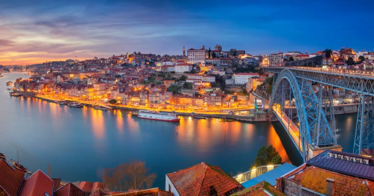 Is portugal safe for female solo travellers? - Porto - Jay Wanders