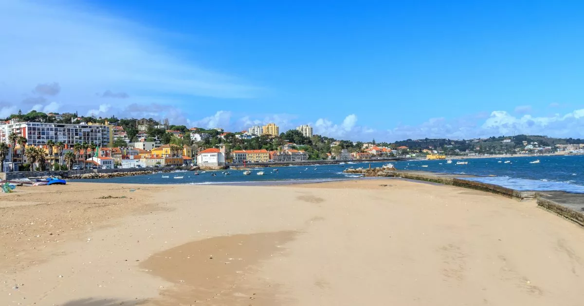 Oeiras Portugal beach - tagus estuary- Jay Wanders