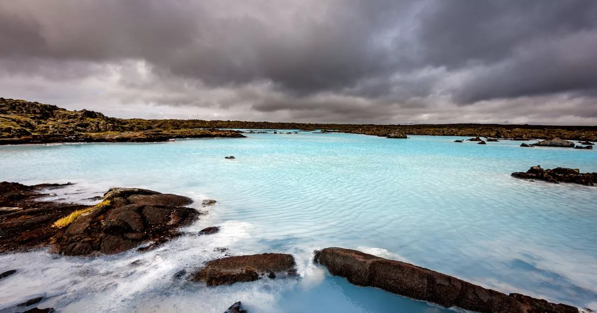 travel solo trip to iceland - Jay Wanders