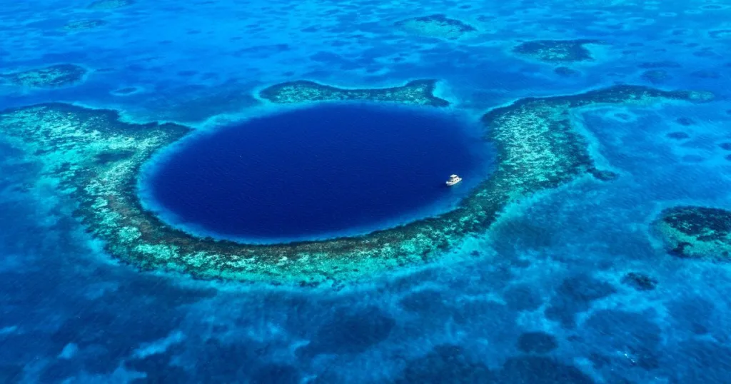 Belize day tours for solo travellers - Jay Wanders