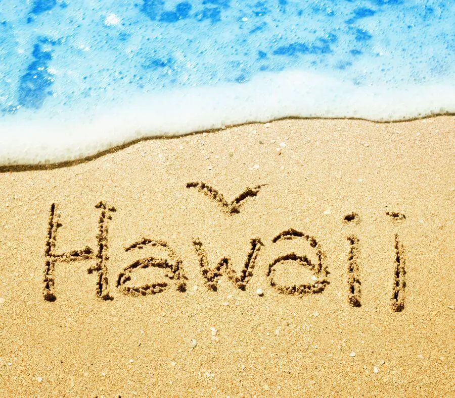 How to travel solo Hawaii - 2024 Guide - Jay Wanders