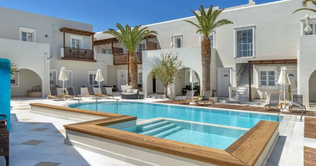 best hotels in naxos Greece - Jay Wanders