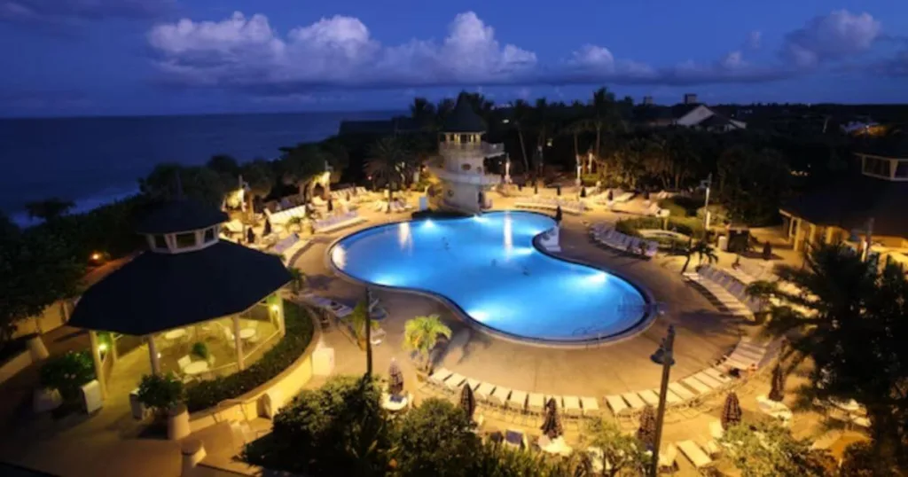 best hotels in vero beach with lounge - Jay Wanders