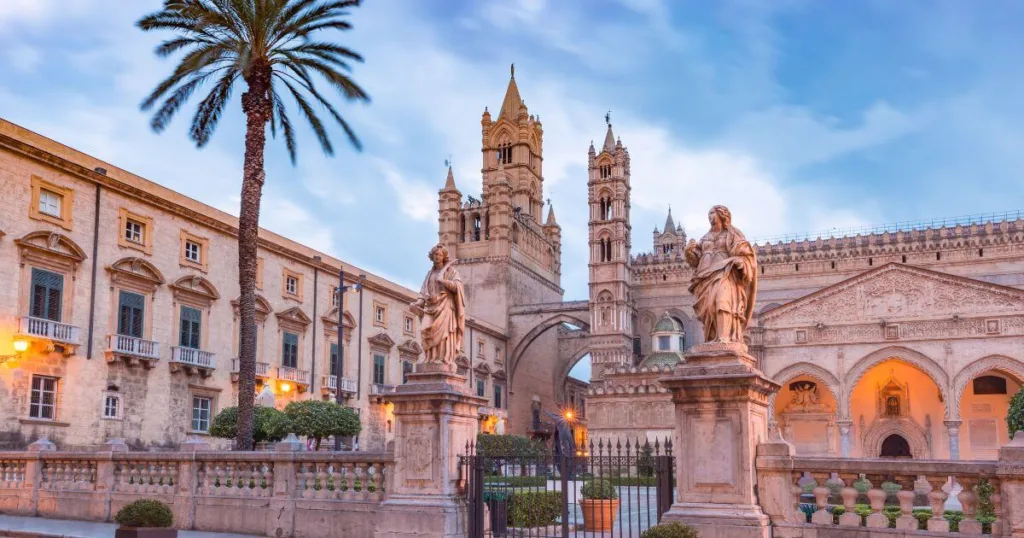 popular luxury hotels in palermo nearby massimo theatre - Jay Wanders